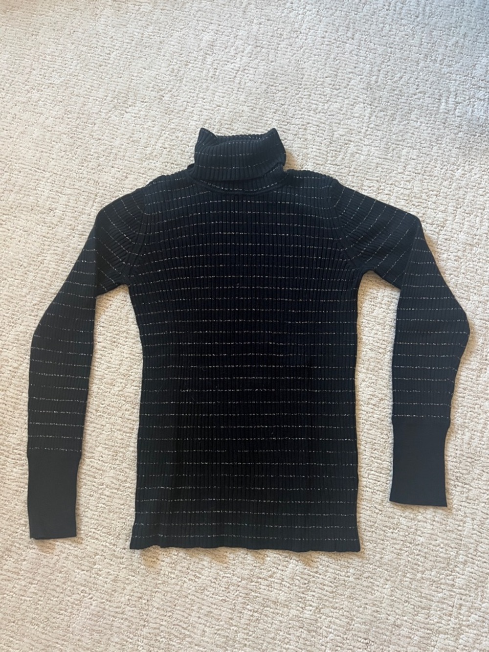 Gap turtleneck sweater with silver lurex threads!